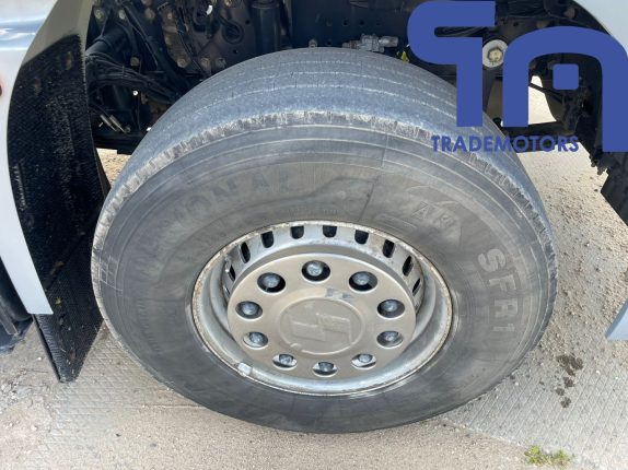 000. Седельный тягач SHACMAN SX42584V324 (10987)