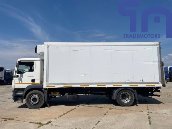011. Автомобиль-рефрижератор MAN TGM 18.240 4X2 BL (10008)