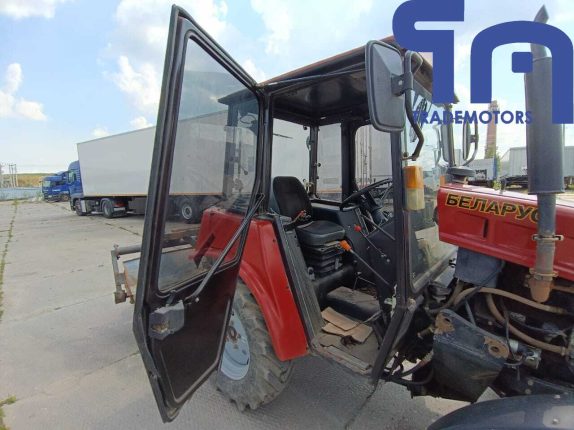 002.Трактор БЕЛАРУС-320.4М (104852)
