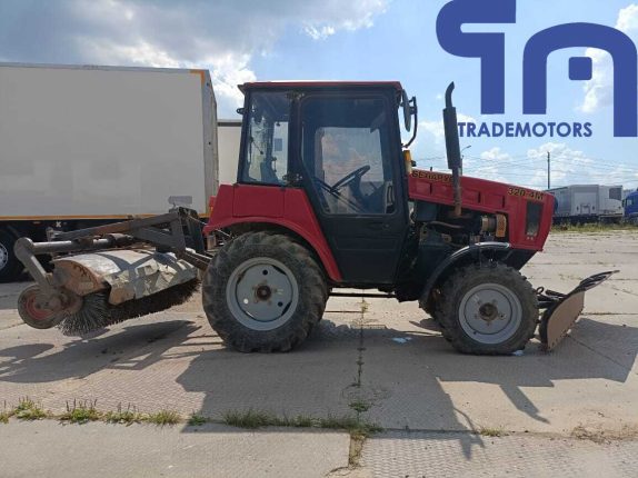 002.Трактор БЕЛАРУС-320.4М (104852)