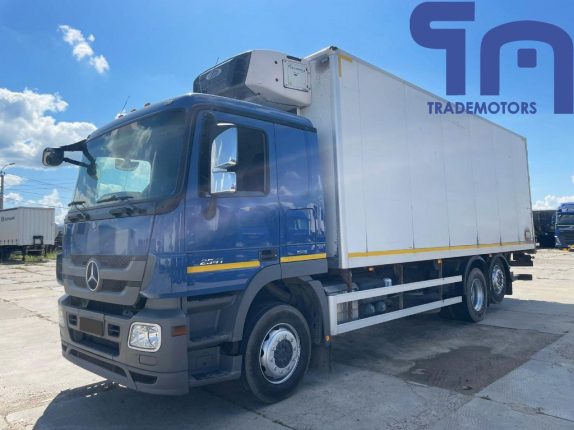 010. Фургон рефрижератор MERCEDES BENZ ACTROS 2541 L (10005)