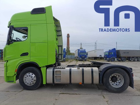 001. Седельный тягач SHACMAN SX4188YY381 (10434)