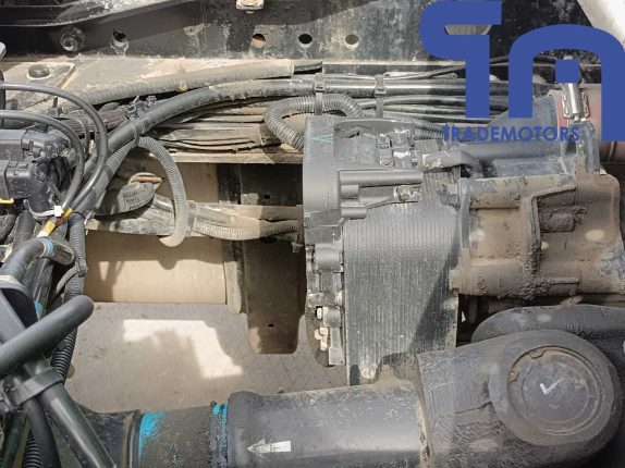 001. Седельный тягач SHACMAN SX4188YY381 (10434)