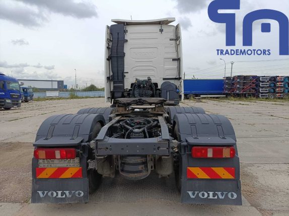 002. Седельный тягач VOLVO FH-TRUCK (10482)
