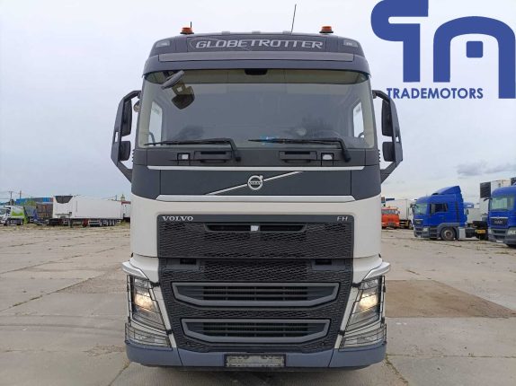 002. Седельный тягач VOLVO FH-TRUCK (10482)