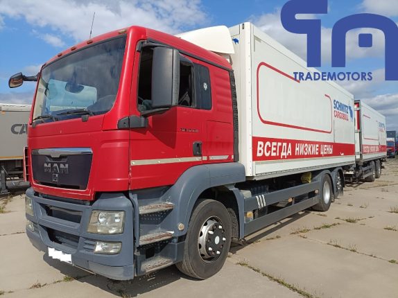 011. Изотермический фургон MAN TGS 26.350 6Х2-2 BL-WW (10219)