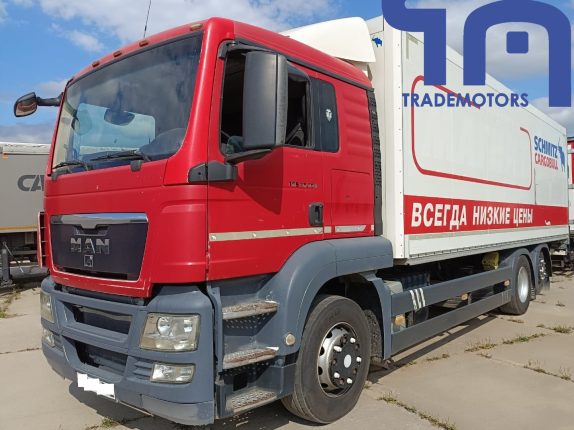 011. Изотермический фургон MAN TGS 26.350 6Х2-2 BL-WW (10219)