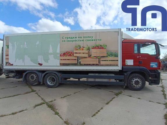 012. Изотермический фургон MAN TGS 26.350 6Х2-2 BL-WW (10019)