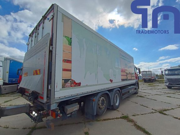 012. Изотермический фургон MAN TGS 26.350 6Х2-2 BL-WW (10019)