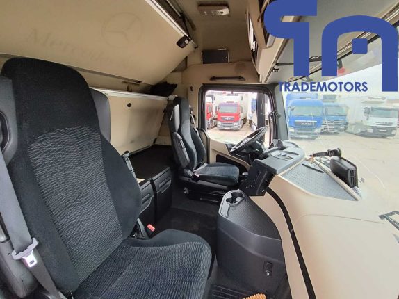 008.Седельный тягач MERCEDES-BENZ ACTROS 1845LS (10052)