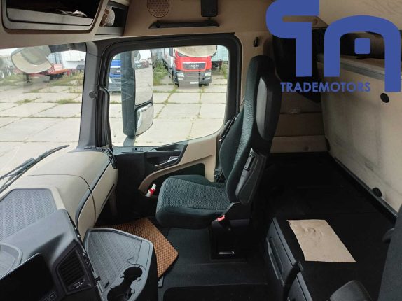 008.Седельный тягач MERCEDES-BENZ ACTROS 1845LS (10052)