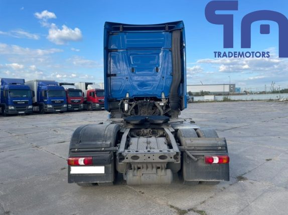 002.Седельный тягач MERCEDES-BENZ ACTROS 1845LS (10708)