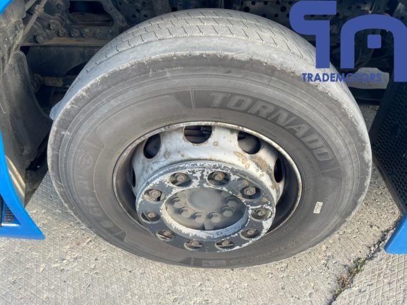 002.Седельный тягач MERCEDES-BENZ ACTROS 1845LS (10708)