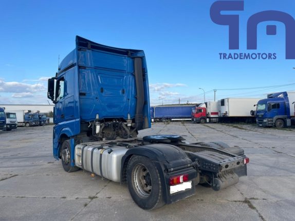 002.Седельный тягач MERCEDES-BENZ ACTROS 1845LS (10708)