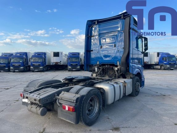002.Седельный тягач MERCEDES-BENZ ACTROS 1845LS (10708)