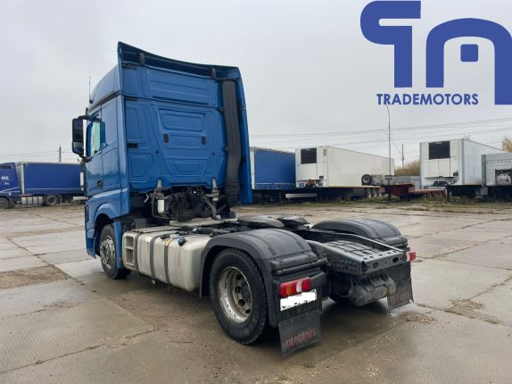 002.Седельный тягач MERCEDES-BENZ ACTROS 1845LS (10175)
