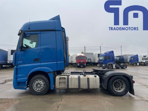 002.Седельный тягач MERCEDES-BENZ ACTROS 1845LS (10175)