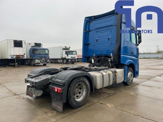 002.Седельный тягач MERCEDES-BENZ ACTROS 1845LS (10175)