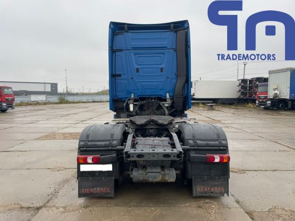 002.Седельный тягач MERCEDES-BENZ ACTROS 1845LS (10175)