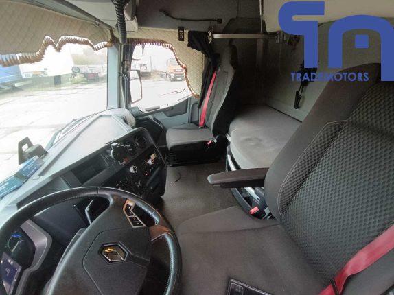 009. Седельный тягач RENAULT T 4×2 (10328)