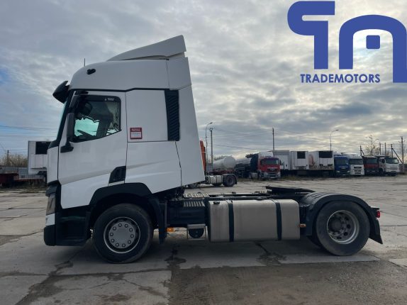 009. Седельный тягач RENAULT T 4×2 (10328)