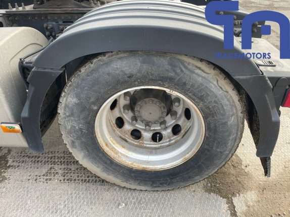 009. Седельный тягач RENAULT T 4×2 (10328)