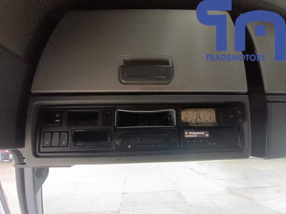 009. Седельный тягач RENAULT T 4Х2 (10576)