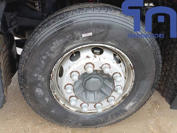 009. Седельный тягач RENAULT T 4Х2 (10576)