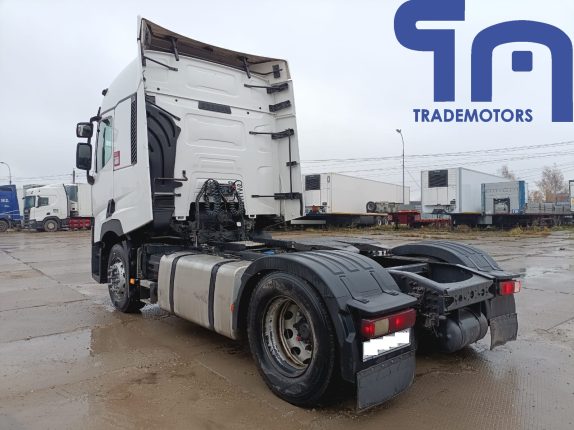 009. Седельный тягач RENAULT T 4Х2 (10576)