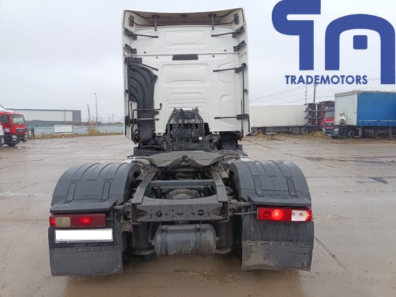 009. Седельный тягач RENAULT T 4Х2 (10576)