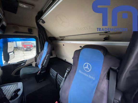 Седельный тягач MERCEDES-BENZ ACTROS 1845LS (10175)