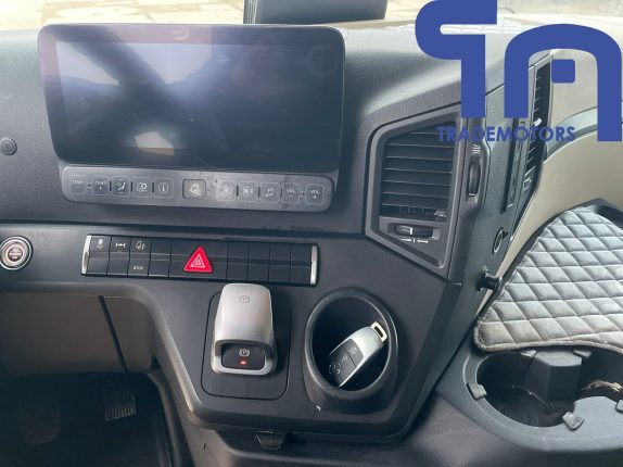 Седельный тягач MERCEDES-BENZ ACTROS 1845LS (10175)