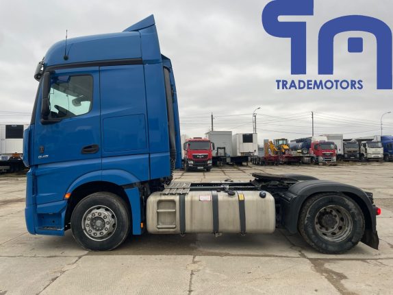 Седельный тягач MERCEDES-BENZ ACTROS 1845LS (10175)
