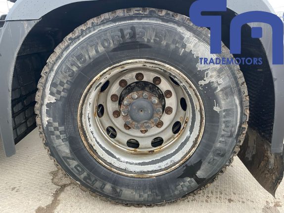 Седельный тягач MERCEDES-BENZ ACTROS 1845LS (10175)