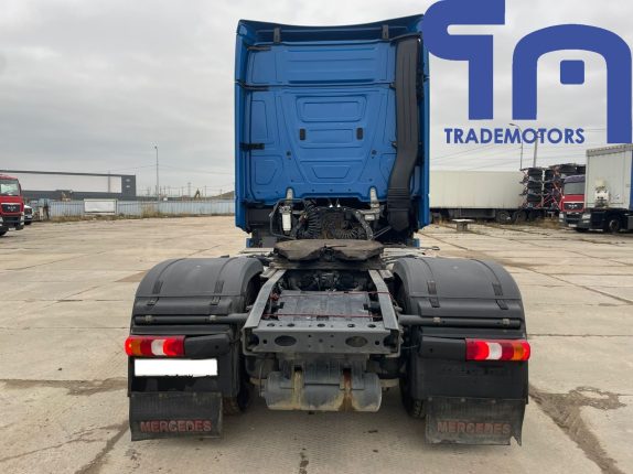Седельный тягач MERCEDES-BENZ ACTROS 1845LS (10175)