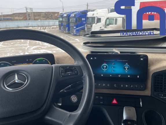 009. Седельный тягач MERCEDES-BENZ ACTROS 1845LS (10146)