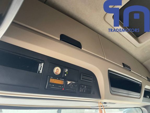 009. Седельный тягач MERCEDES-BENZ ACTROS 1845LS (10146)