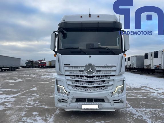009. Седельный тягач MERCEDES-BENZ ACTROS 1845LS (10146)