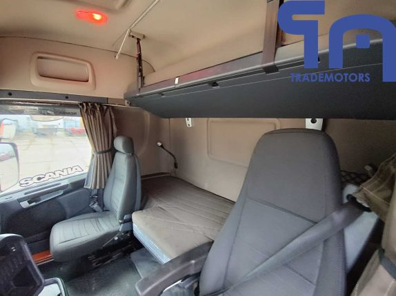 019. Седельный тягач SCANIA R440 LA4X2HNA (10355)