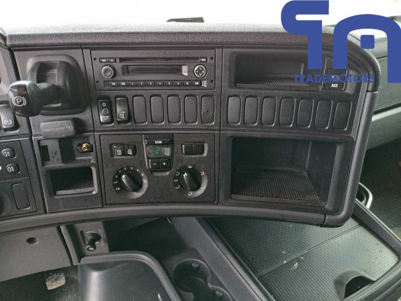 019. Седельный тягач SCANIA R440 LA4X2HNA (10355)