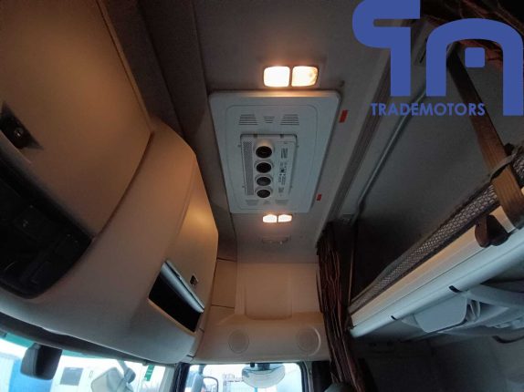 019. Седельный тягач DAF XF 480 FT (10319)