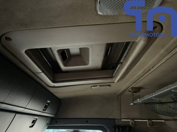 076. Седельный тягач SCANIA G 380 LA4X2HNA (10982)