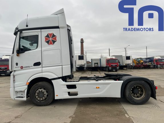 009. Седельный тягач MERCEDES-BENZ ACTROS 1845LS (10146)