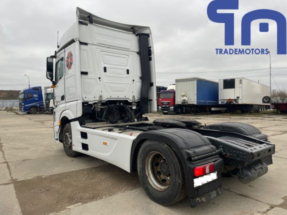 009. Седельный тягач MERCEDES-BENZ ACTROS 1845LS (10146)