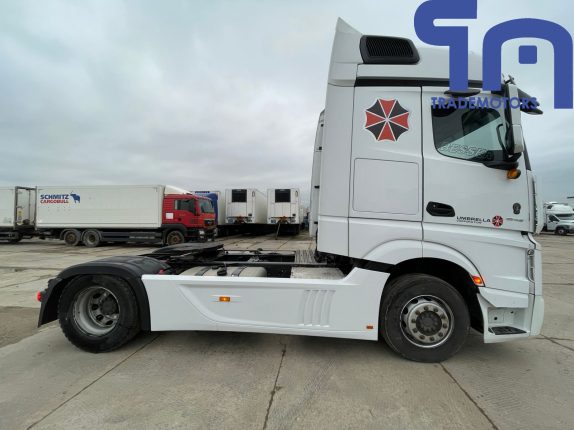 009. Седельный тягач MERCEDES-BENZ ACTROS 1845LS (10146)