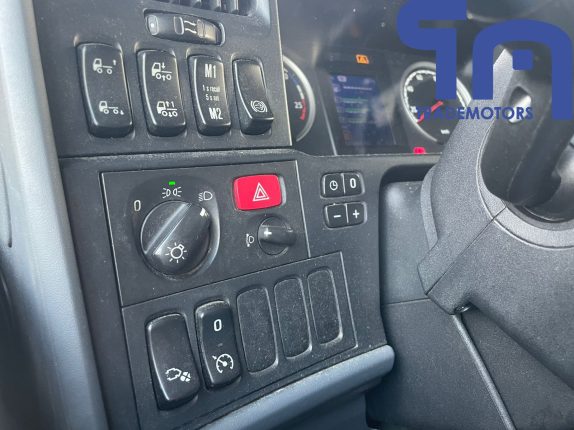 Седельный тягач SCANIA R480LA6X2HNA ADR FL (10432)