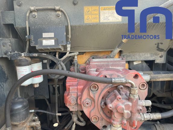 Гусеничный экскаватор HYUNDAI HX300SL (101326)