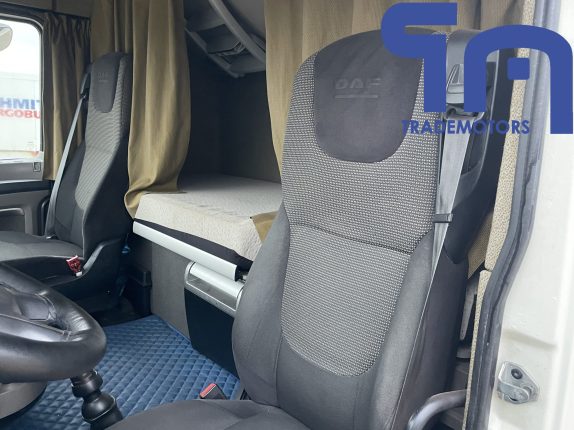 010.Седельный тягач DAF FT XF105.460 (10464)