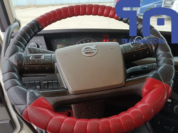 Седельный тягач VOLVO FH-TRUCK 6Х2 (10006)