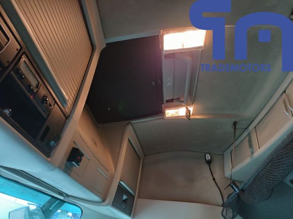 Седельный тягач VOLVO FH-TRUCK 6Х2 (10006)